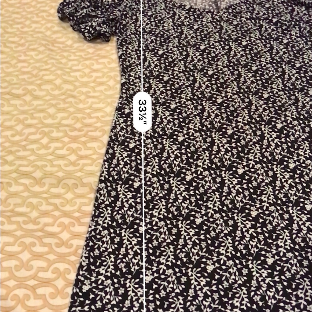 Dress - Picture 7 of 8